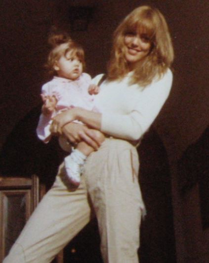 Maureen Dumont Kelly with her daughter Minka Kelly
